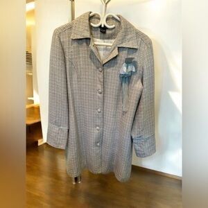 Kenzie Jacket SZ 10 with matching Skirt SZ 8